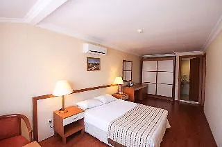 L'etoile Szálloda 4*