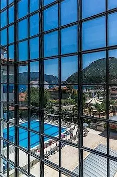 L'etoile Hotel